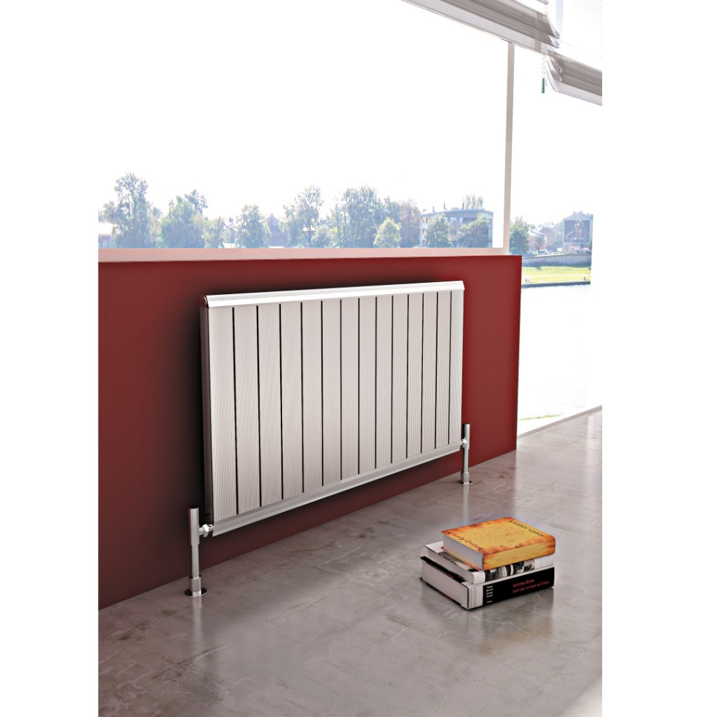 Carisa Elite Horizontal Aluminium Radiator Baker and Soars